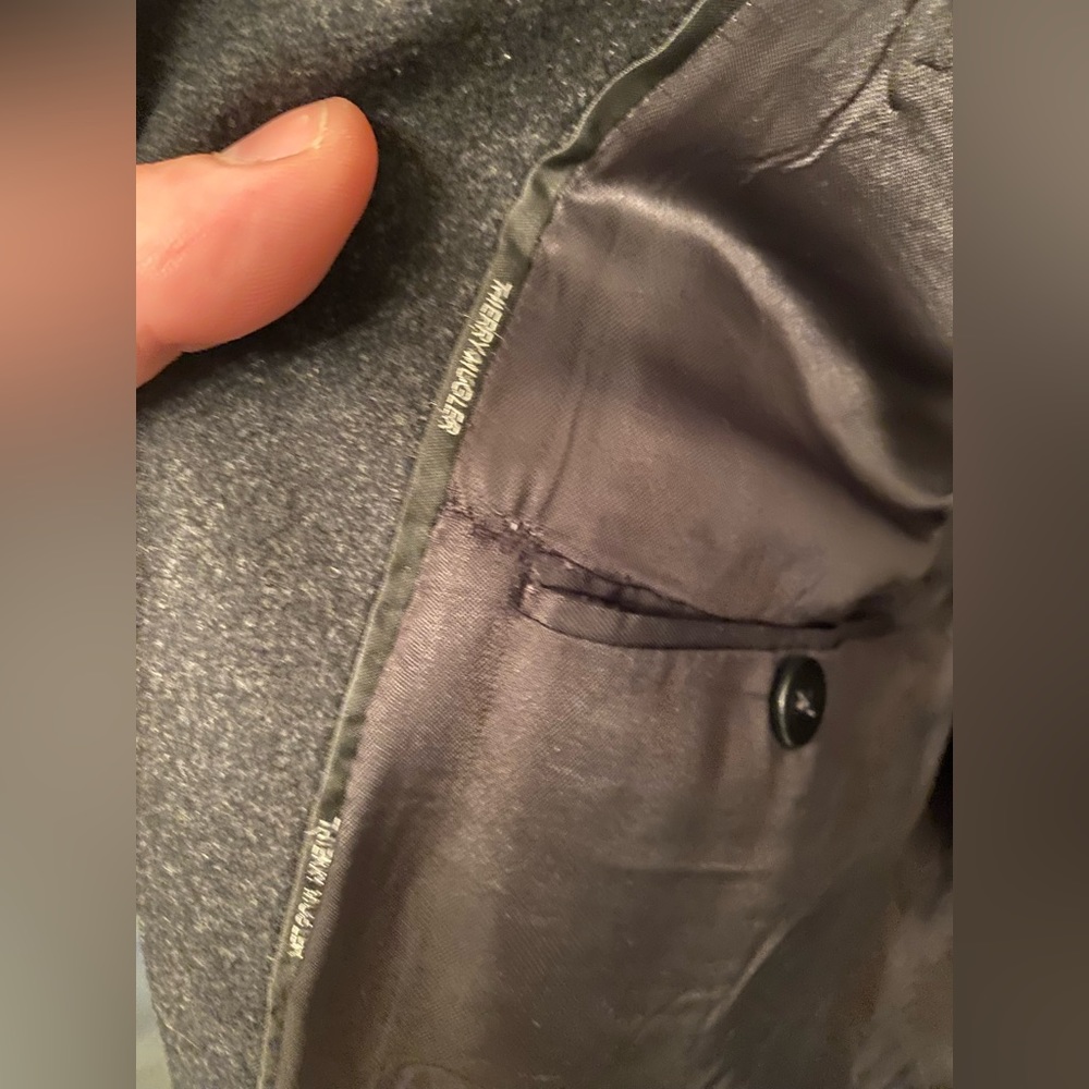 SOLD Thierry Mugler Black Wool Blazer - Picture 6 of 14